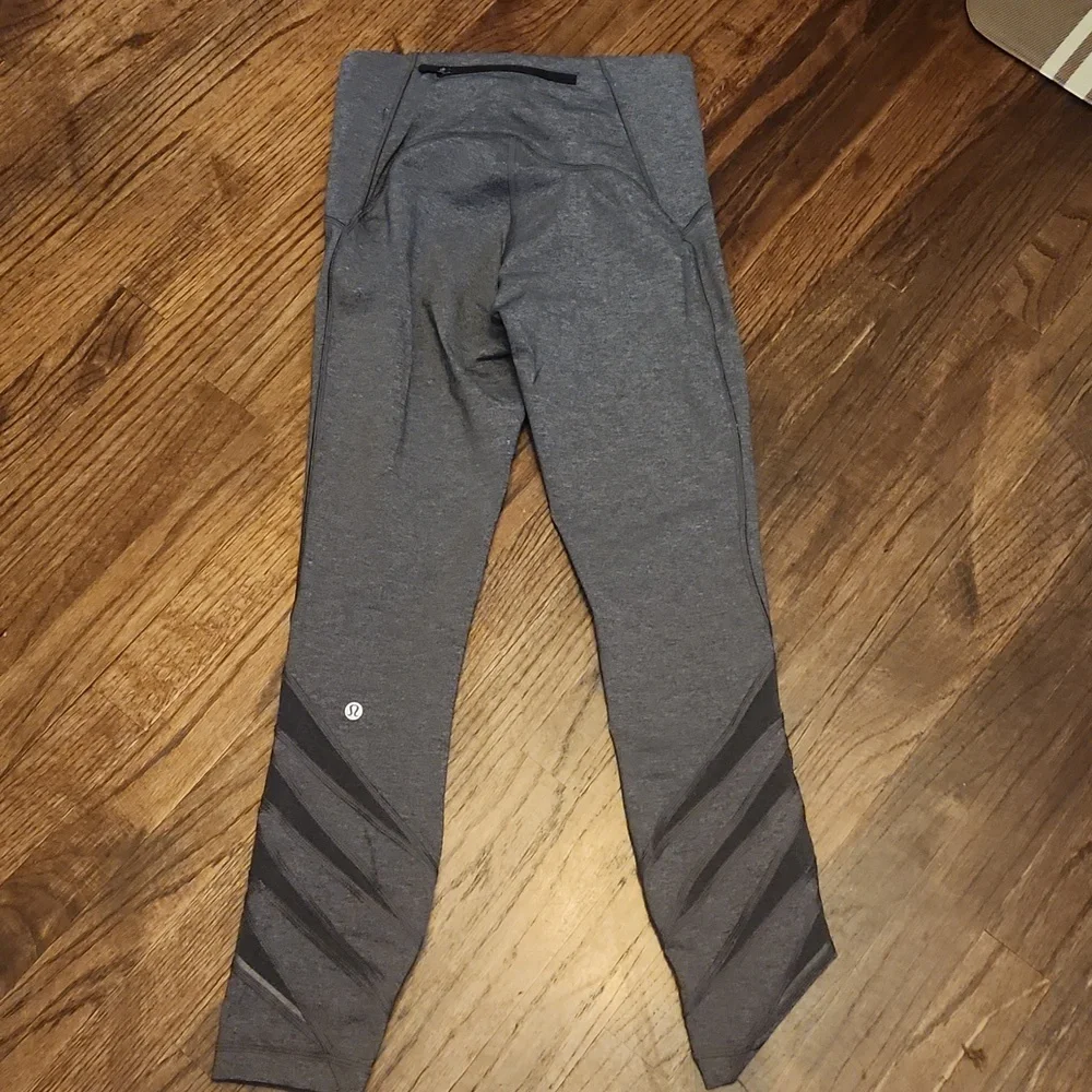 Lululemon Motionful 7/8 Tight 25 Size 6 - Picture 3 of 6